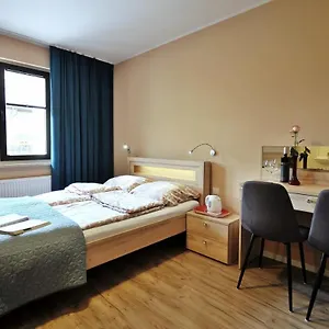 https://baltic-vibes-pokoje-gocinne.kolobrzeghotels.com